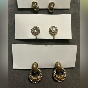 Vintage screw back earrings